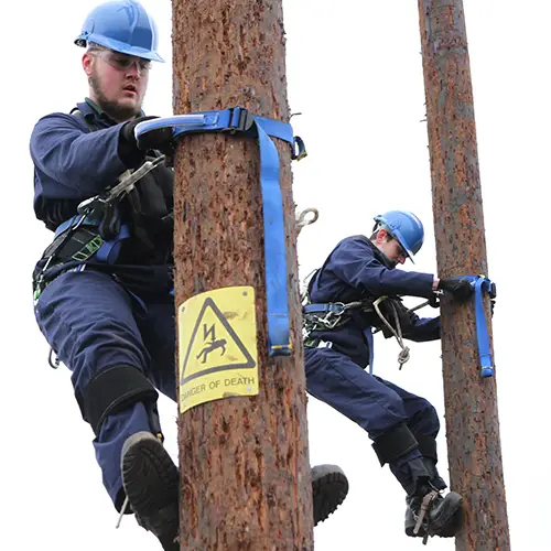 SP Energy networks cable poles Apprentices