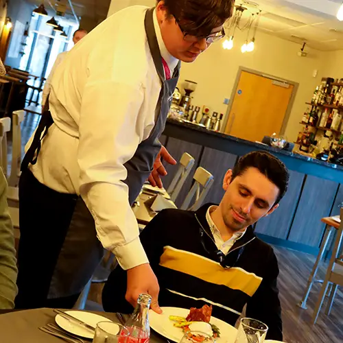 Restaurant food serving